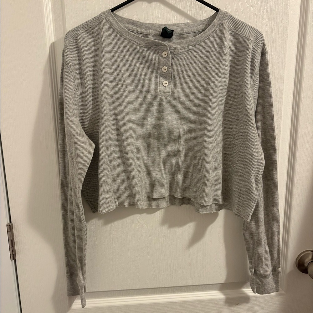 Grey crop top